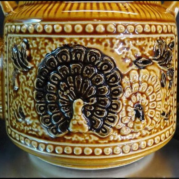 1960s Peacock Bird Vintage Teapot Honey Glass w Rattan Handle - Picture 6 of 10